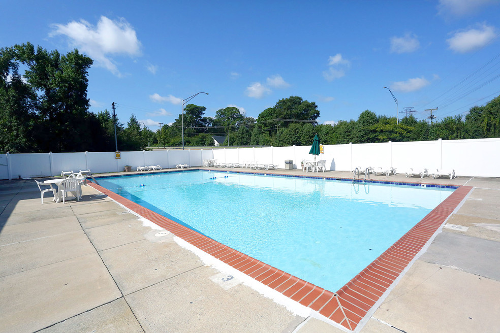 stone ridge pool