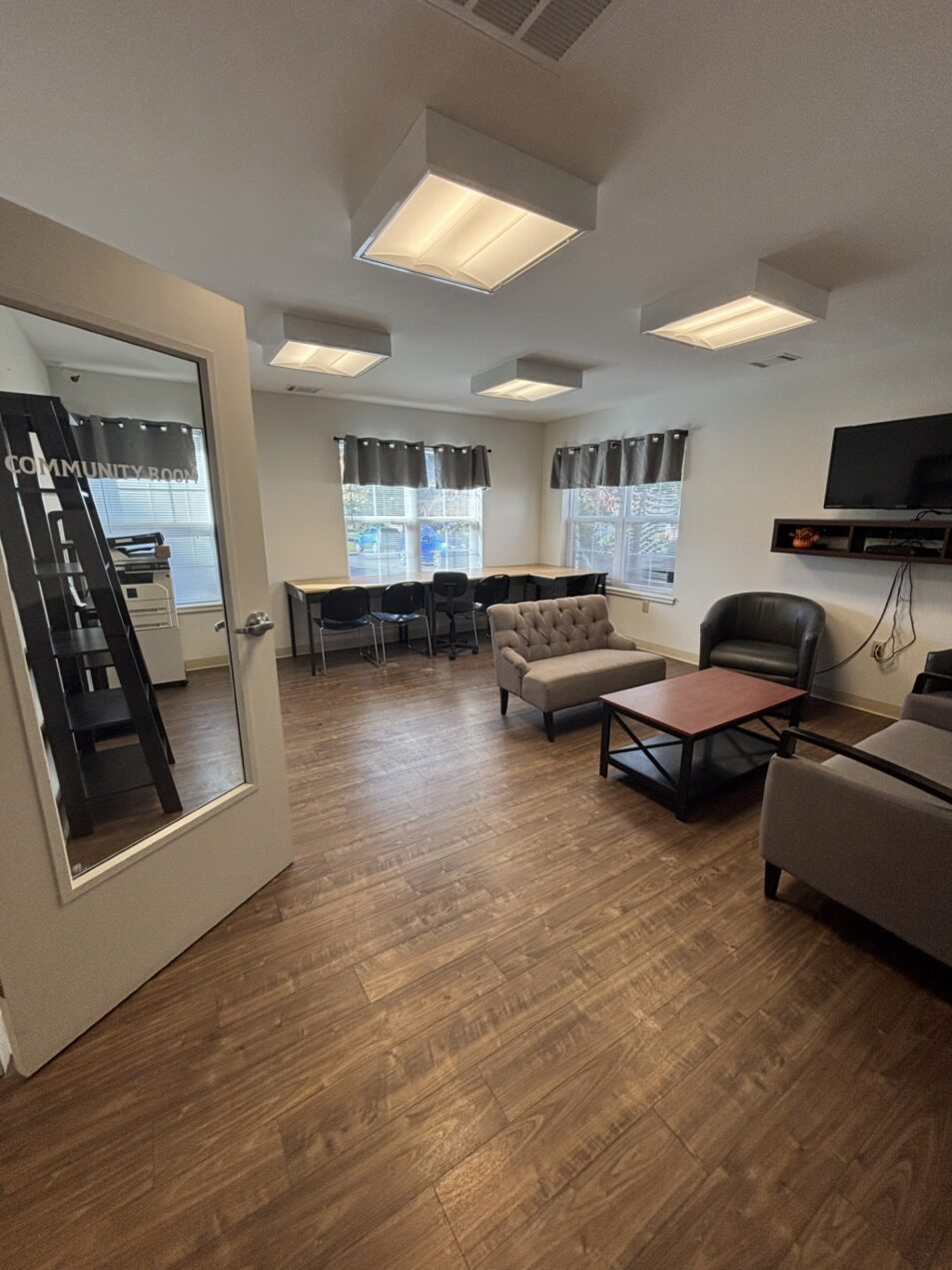Maple Court Apartments