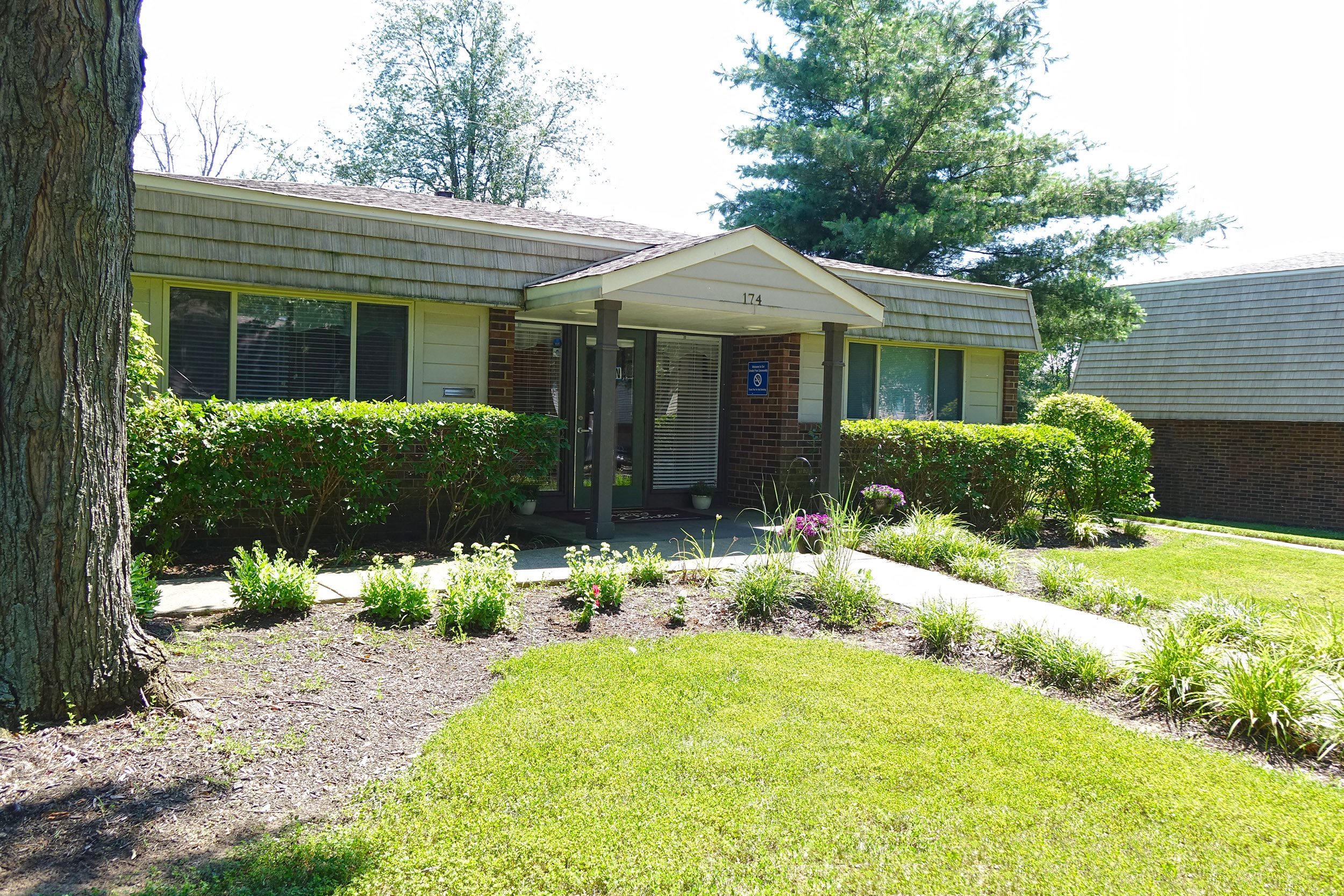 Southern Oaks Apartments