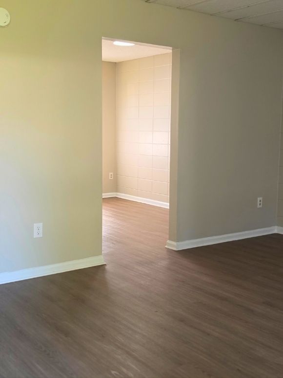 Crescent Hill Apartments