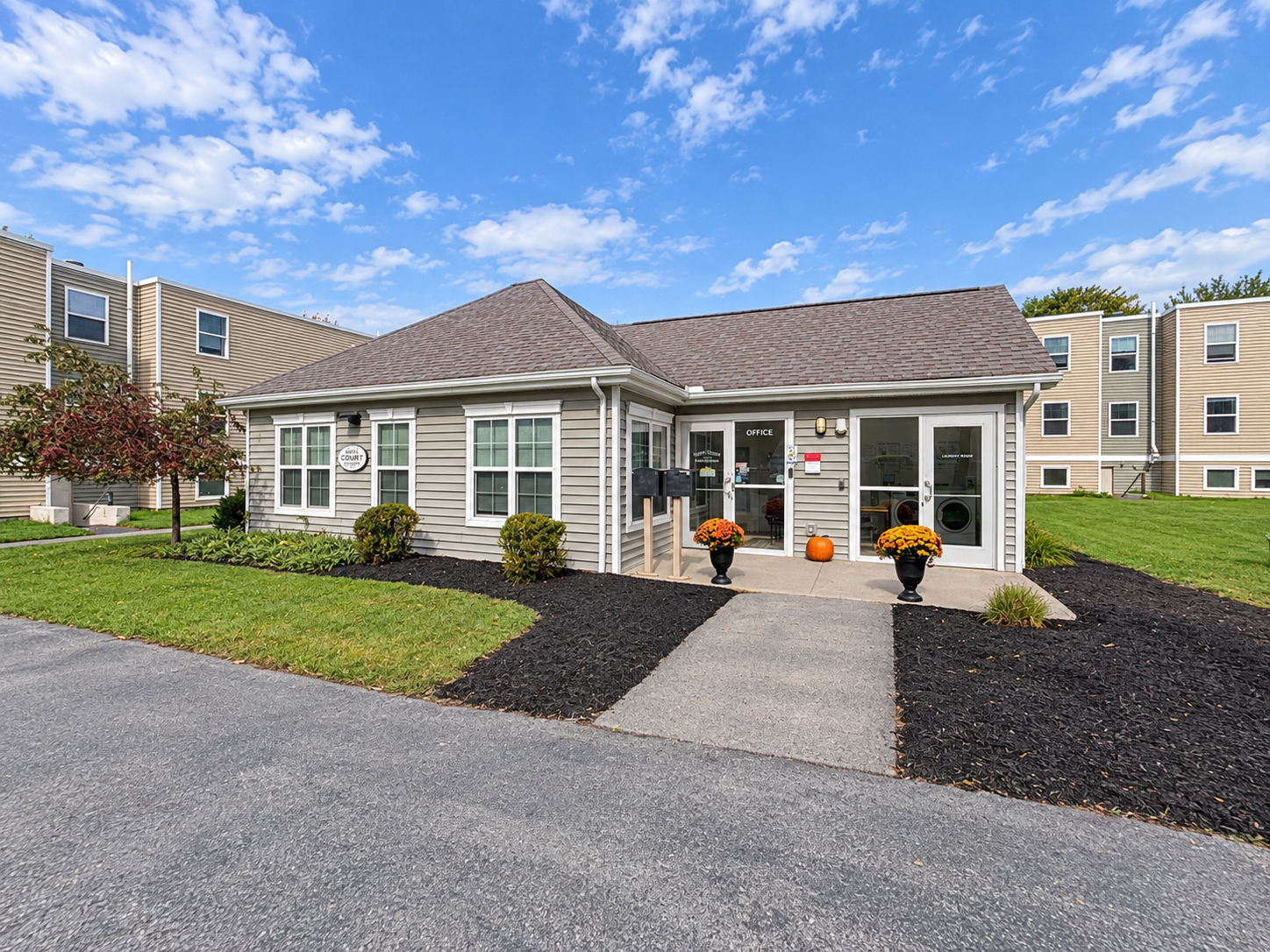 Maple Court Apartments