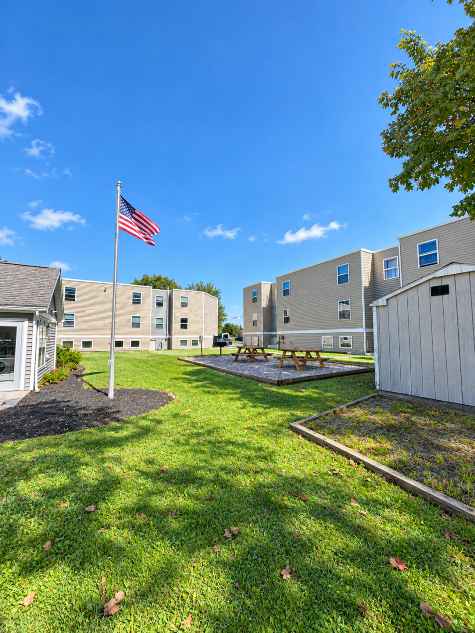 Maple Court Apartments