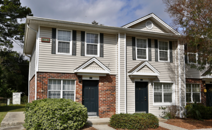 Live Oak Apartments