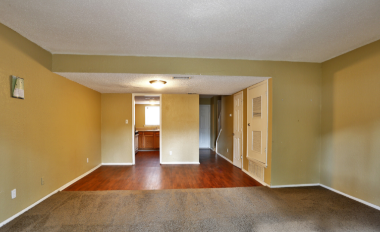 Live Oak Apartments