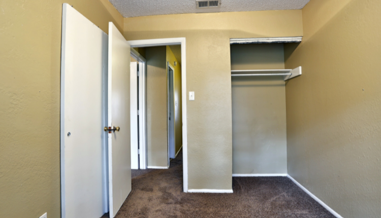 Live Oak Apartments